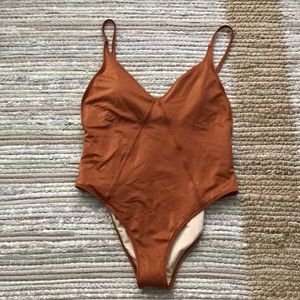 NWOT one piece bathing suit